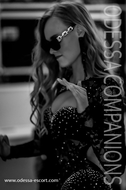 angelina, 32 years, Hot Ukrainian Escort
www.odessa-escort.com