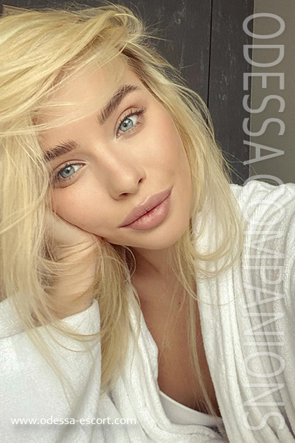 annika, 32 years, Hot Ukrainian Escort
www.odessa-escort.com