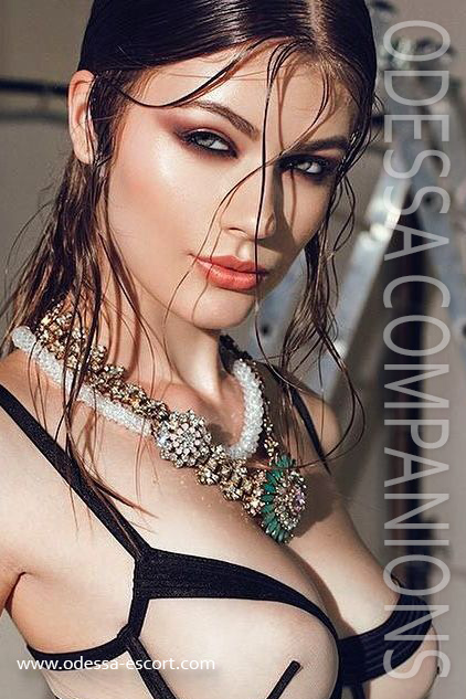 darina, 22 YEARS
www.odessa-escort.com